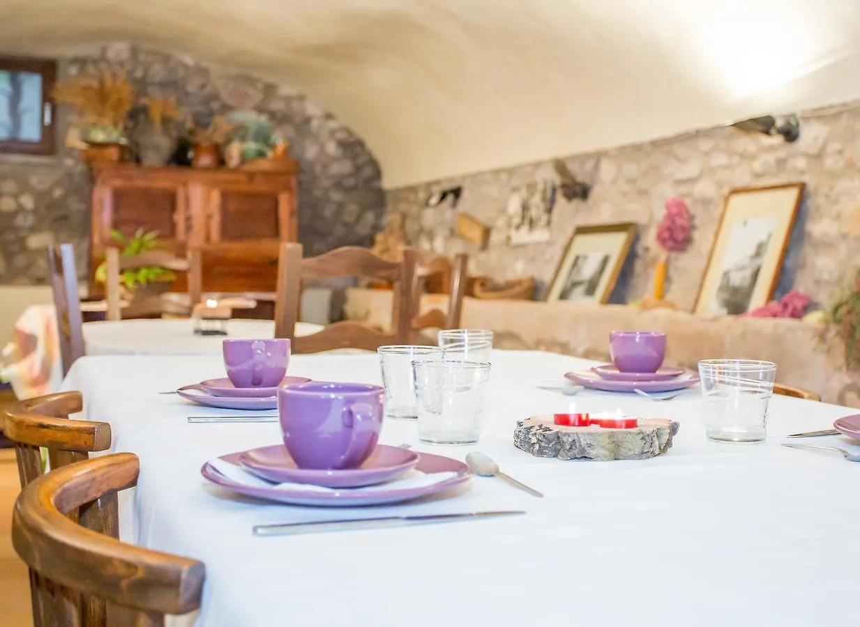 Turismo Rural Can Massot Guest House Darnius